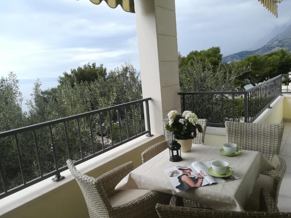 Vila Snjezana Tučepi Exterior foto