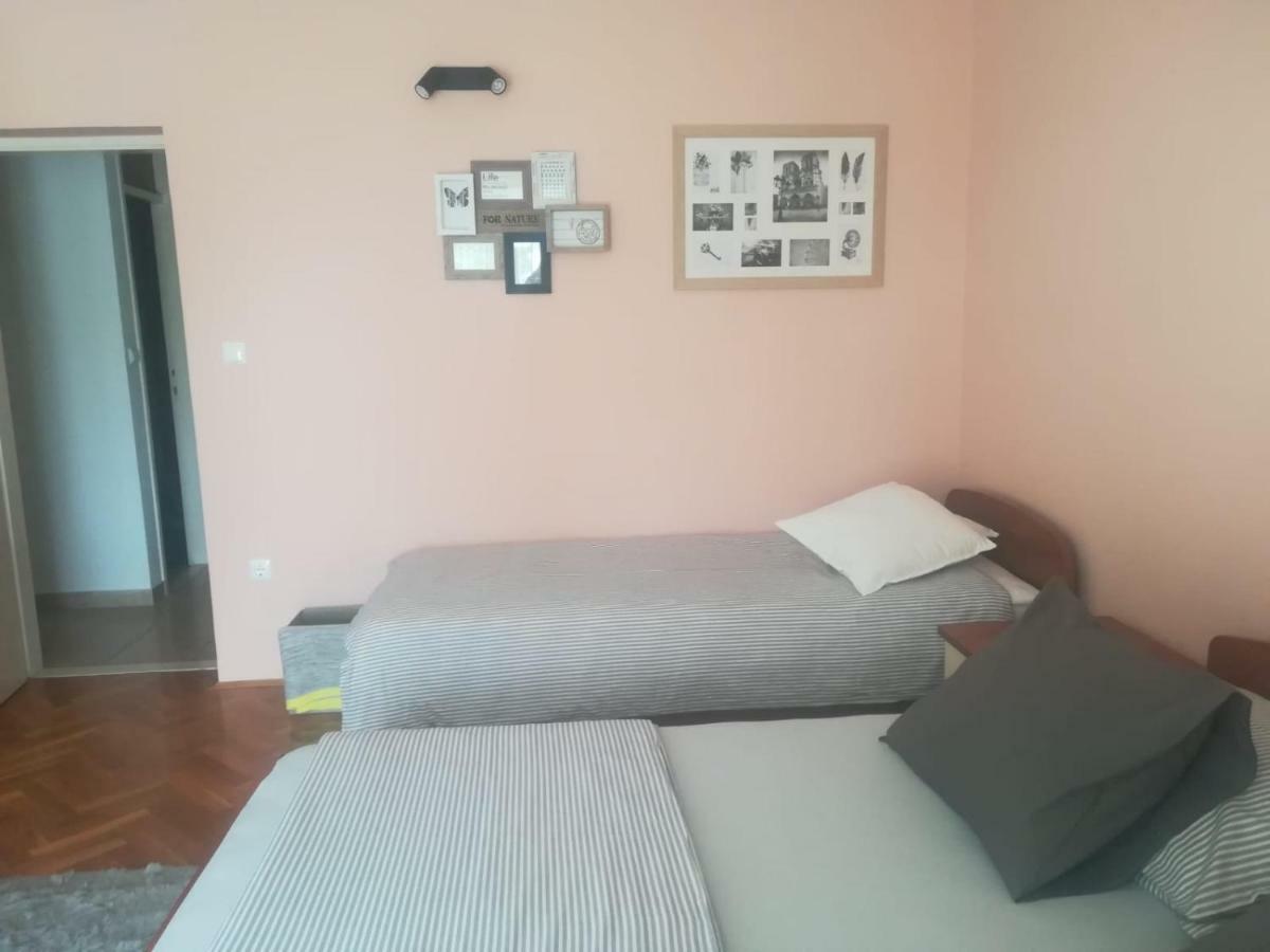 Vila Snjezana Tučepi Exterior foto